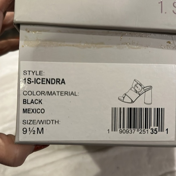 1. State leather slip on sandals with rounded column heel - black size 9.5 - Picture 8 of 8